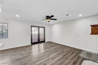 Photo #4: 2733069 Listing 