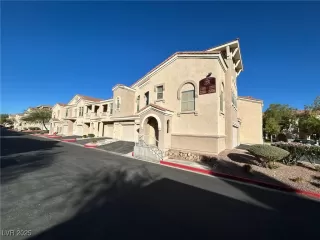 Photo #1: 2733080 Listing 