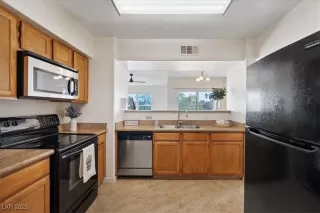 Photo #4: 2733084 Listing 