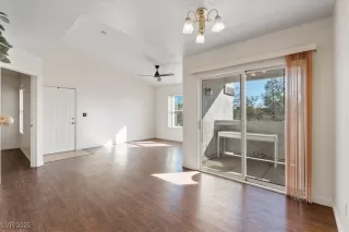 Photo #6: 2733084 Listing 