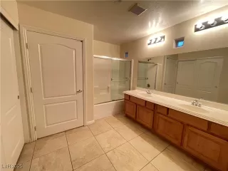 Photo #4: 2733086 Listing 