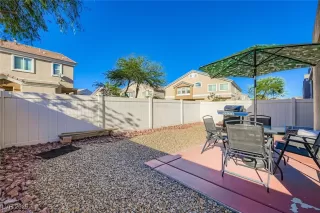 Photo #6: 2733132 Listing