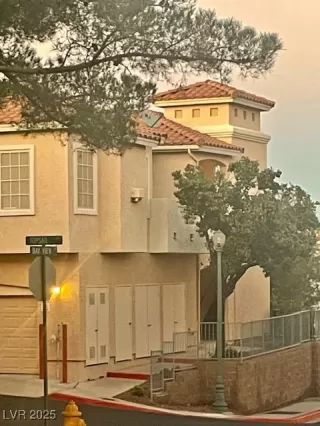 Photo #1: 2733150 Listing 