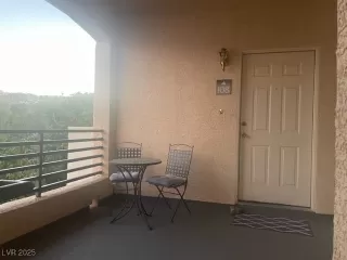 Photo #4: 2733150 Listing 