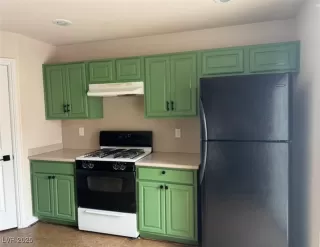 Photo #2: 2733160 Listing