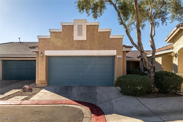 MLS: 2733161 Condo For Sale