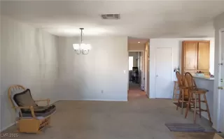 Photo #4: 2733165 Listing