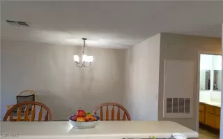 Photo #6: 2733165 Listing