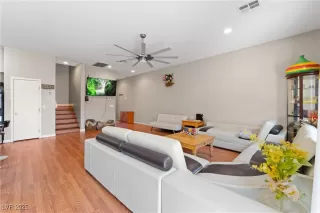 Photo #4: 2733195 Listing 