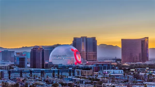 MLS: 2733217 Condo For Sale