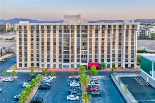 Photo #1: 2733217 Listing