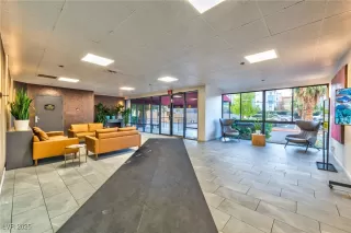 Photo #5: 2733217 Listing