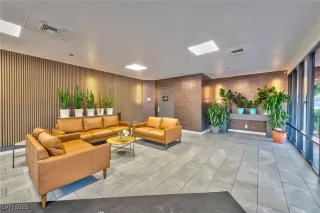 Photo #6: 2733217 Listing