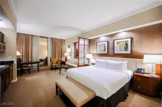 Photo #4: 2733223 Listing