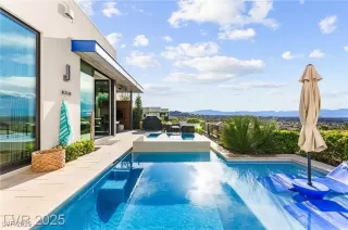 Photo #1: 2733230 Listing 