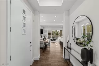 Photo #4: 2733238 Listing