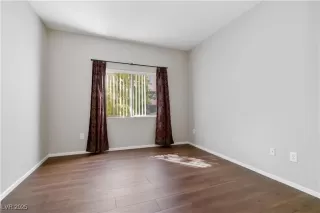 Photo #3: 2733268 Listing