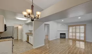 Photo #5: 2733287 Listing 