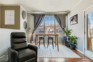 Photo #3: 2733290 Listing