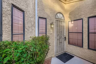 Photo #2: 2733347 Listing