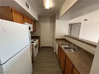 Photo #2: 2733354 Listing