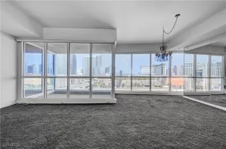 Photo #4: 2733356 Listing