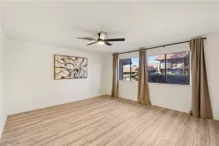 Photo #5: 2733371 Listing