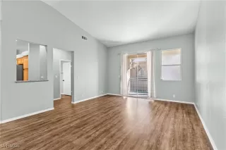 Photo #1: 2733377 Listing 