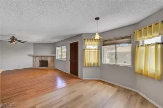 Photo #6: 2733458 Listing