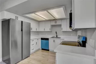 Photo #5: 2733471 Listing