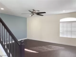 Photo #6: 2733482 Listing