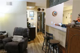 Photo #3: 2733495 Listing