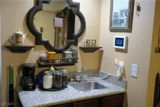 Photo #5: 2733495 Listing