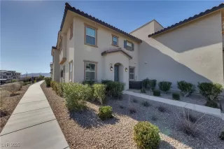 Photo #6: 2733536 Listing 