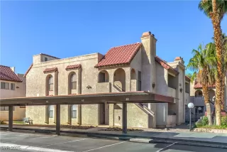 Photo #1: 2733547 Listing