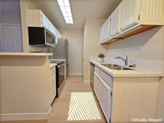 Photo #4: 2733554 Listing