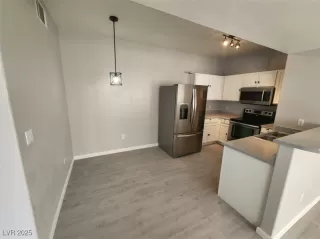 Photo #4: 2733572 Listing 