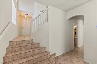 Photo #4: 2733588 Listing