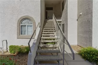 Photo #5: 2733610 Listing 