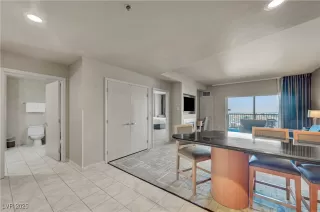 Photo #3: 2733624 Listing 