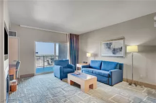 Photo #4: 2733624 Listing 