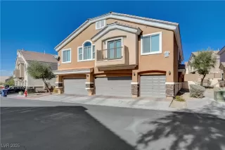 Photo #1: 2733626 Listing