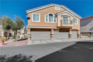 Photo #2: 2733626 Listing