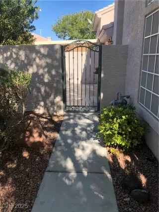 Photo #4: 2733629 Listing 