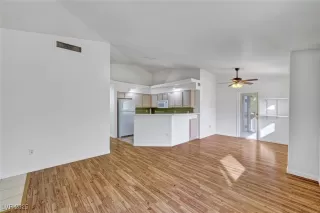 Photo #6: 2733636 Listing 