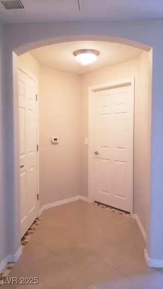 Photo #2: 2733650 Listing 