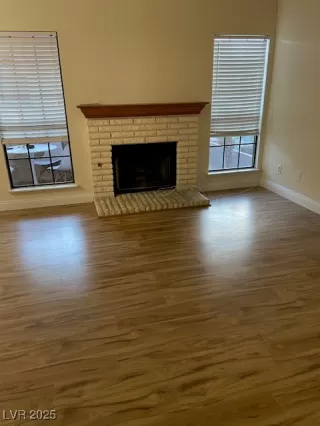 Photo #6: 2733670 Listing