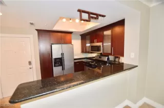 Photo #2: 2733685 Listing 