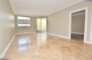 Photo #6: 2733685 Listing 