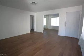 Photo #2: 2733705 Listing